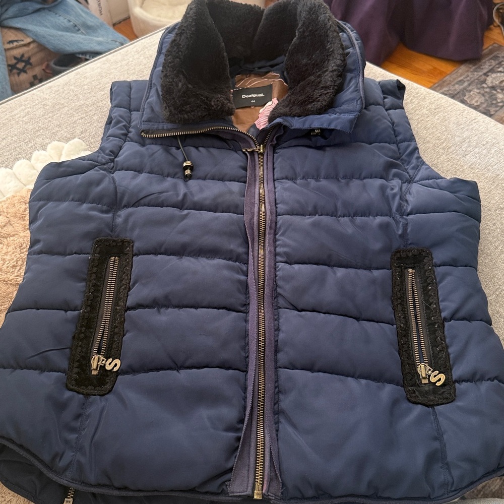 DESIGUAL Women's Navy Blue Puffer Vest Removable Faux Fur Collar SZ 44/Large-XL